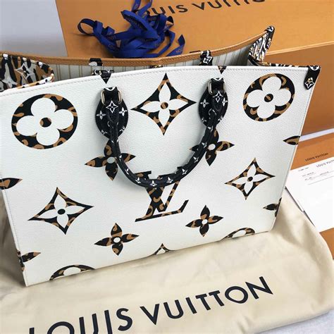 louis vuitton on the go multicolor|Louis Vuitton onthego mm monogram.